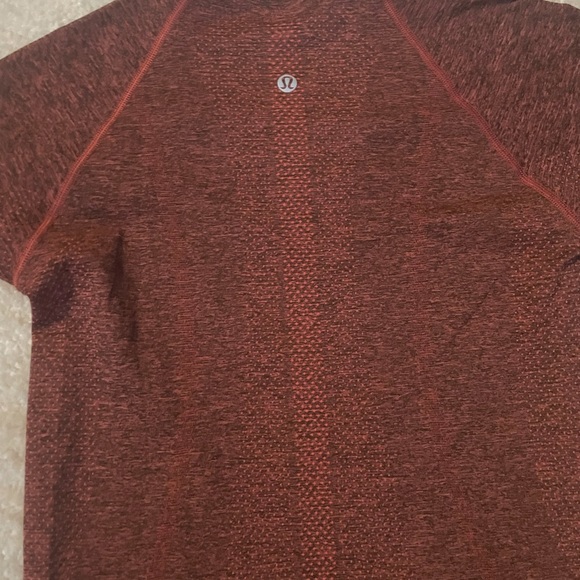 Swiftly Tech Lululemon Shirt - Picture 3 of 4